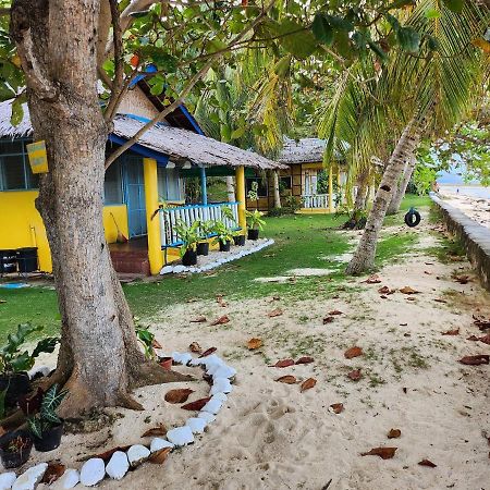 Islanders Paradise Beach Larena Exterior foto
